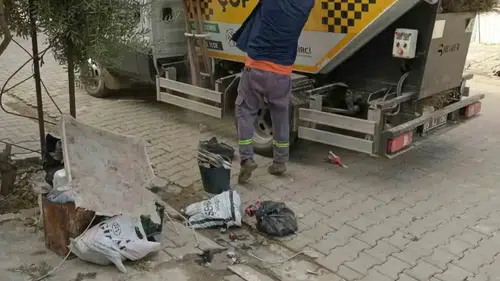 Germencik'te sokaklar çöp değil yaşam alanı: Belediyeden kritik uyarı