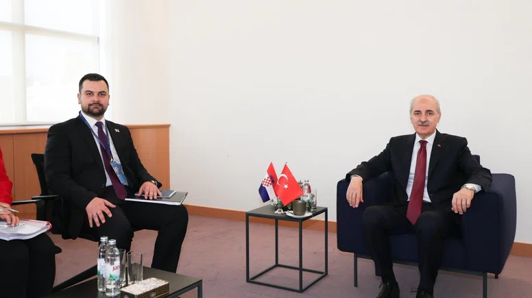 TBMM Başkanı Kurtulmuş, Boşnak Ulusal Azınlık Konseyi Başkanı Hodzic’i kabul etti