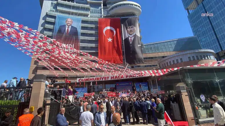 Kılıçdaroğlu ve Özel'den Ankara'da ayrı bayramlaşma programları