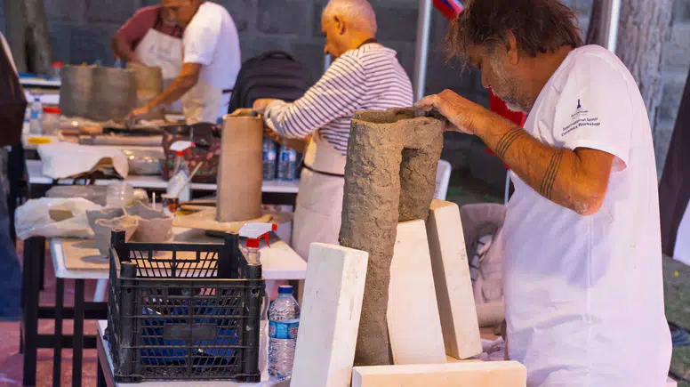 Uluslararası Seramik Çalıştayı İzmir’de başladı