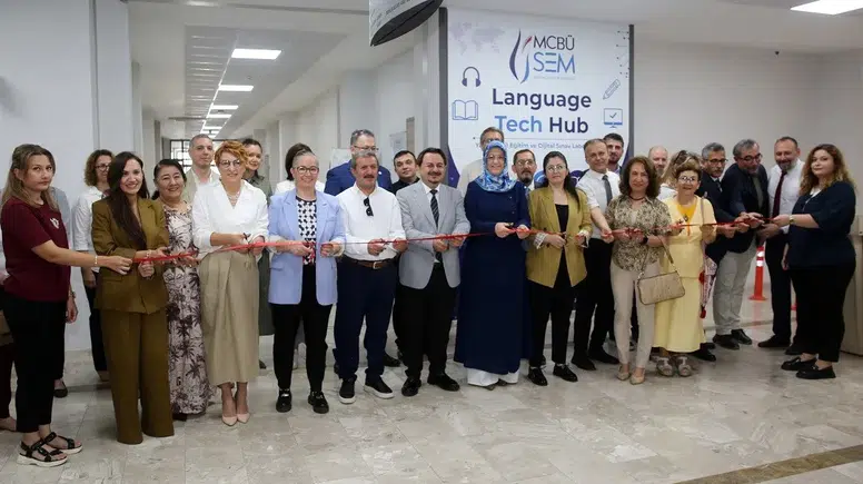 Manisa'da teknoloji odaklı eğitim hamlesi: MCBÜ kapılarını açtı