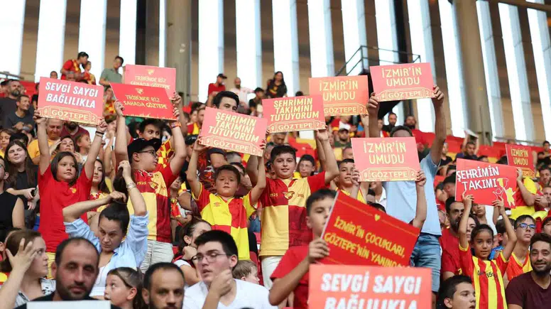 Göztepe’den minik taraftarlara karne sürprizi: Başarıyı hediyeyle taçlandırıyorlar