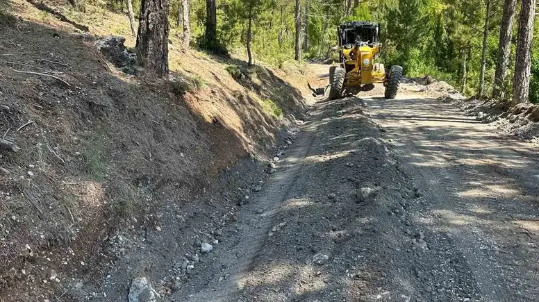 Çameli’de ulaşım seferberliği: Yaylapınar’da hummalı çalışma