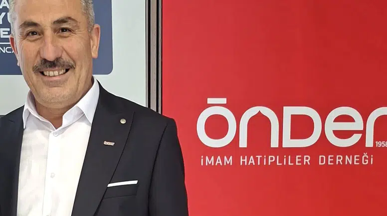 Manisa'da okul sıralarında ibadet talebi: ÖNDER'den yeni adım çağrısı