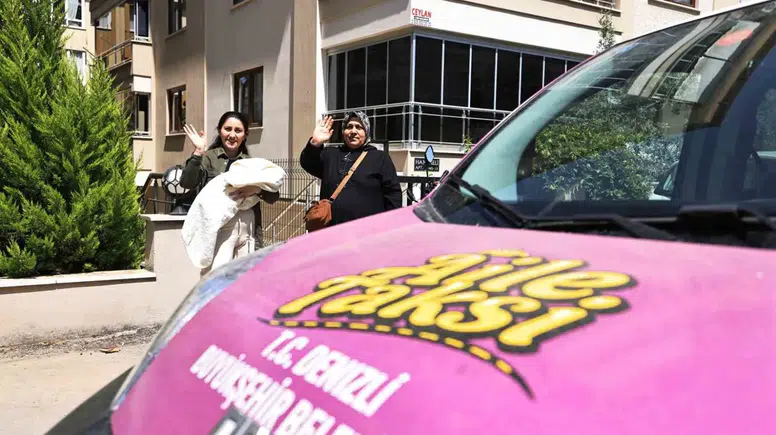 Denizli'de annelerin yol arkadaşı: Ücretsiz ulaşım desteği sürüyor