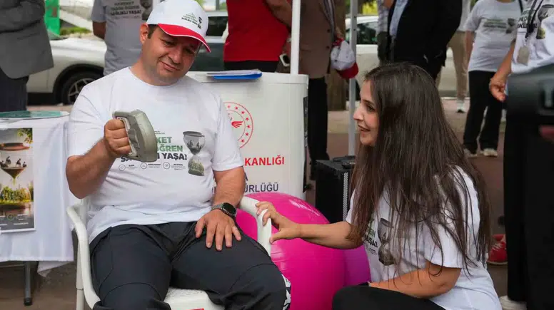 Manisa’da sağlık seferberliği: Hareket yaşı testinde hedef 12’den vuruldu