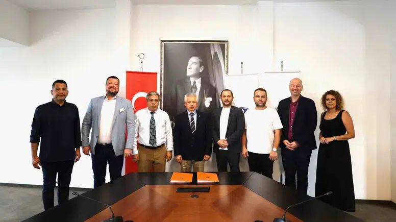Akademik yönetimde dijital devrim: İEÜ imzalı yazılım üniversitelere rehber olacak