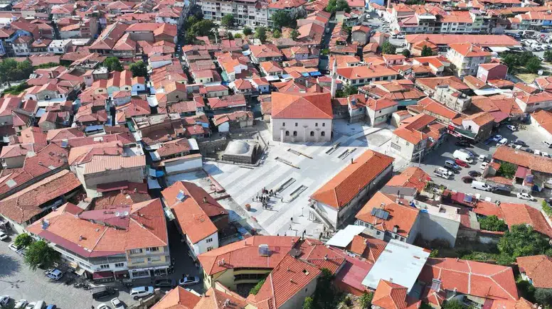 Kula’nın kalbi yeniden atıyor: Tarihi çarşıya modern dokunuş