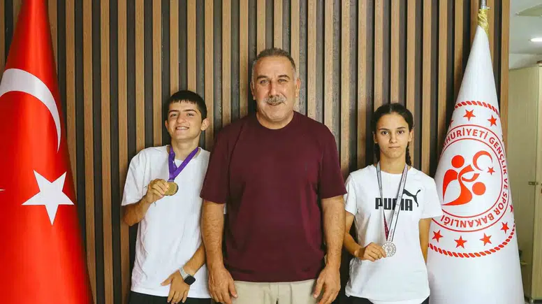 Aydınlı özel sporcular Konya’dan madalyalarla döndü