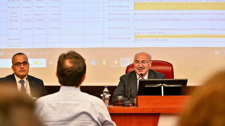 Vali Köşger'den sokak hayvanları için net mesaj: Sorun sahipsizler değil, sokağa terk edilenler