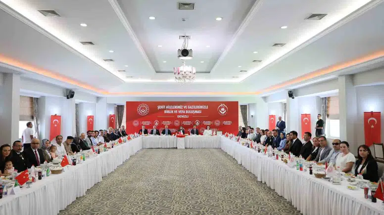 Bakan Göktaş'tan terörle mücadele mesajı: Annelerin gözyaşı son bulsun