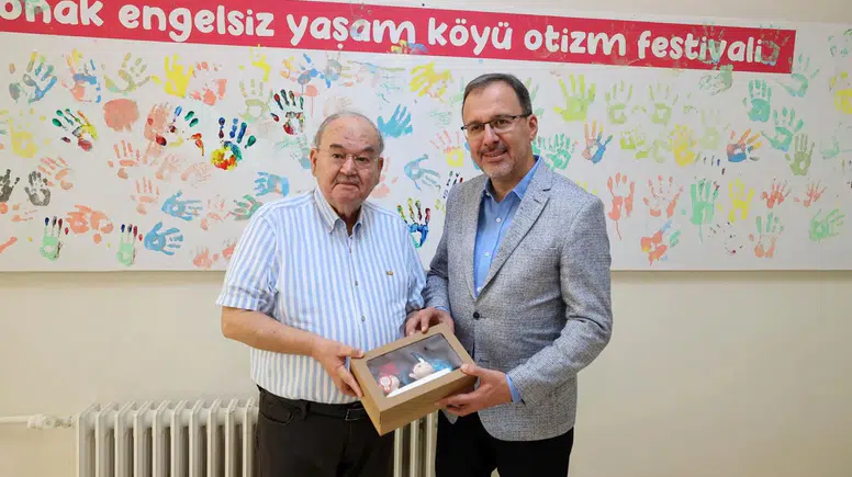 İzmir’in vefalı başkanı unutulmadı: Mehmet Muharrem Kasapoğlu’ndan Burhan Özfatura mesajı
