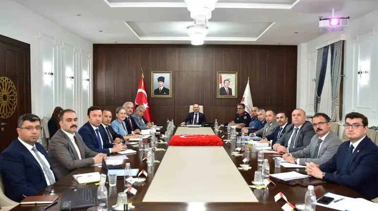 Aydın’da eğitimde güvenlik zirvesi: Öğrenciler için yeni önlemler masada