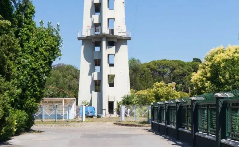 İzmir’in simgesi Paraşüt Kulesi yeniden ayağa kalkıyor