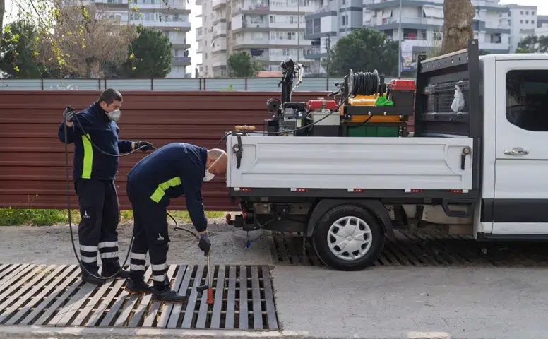İzmir’de sivrisineğe karşı dev mücadele