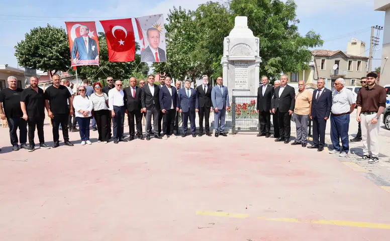 Menemenliler Şehit Kemal Bey'i unutmadı
