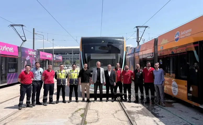 İzmir Metro’nun bilgisi dünyaya ray oldu