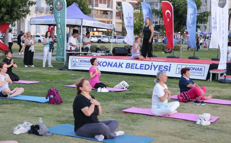 Konaklılar Kordon’da sporla buluştu