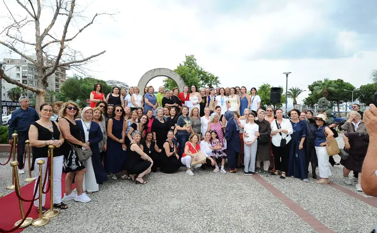 Karşıyaka’nın kurs merkezlerine yıl sonu şenliği