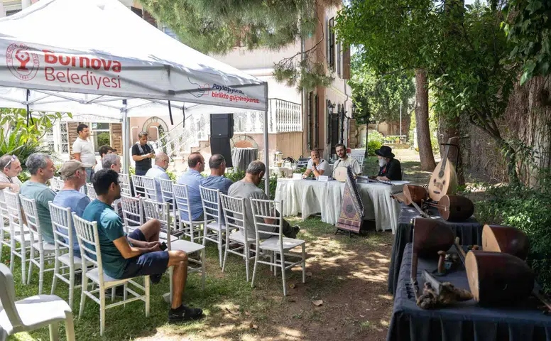 Usta yapımcılar deneyimlerini paylaştı, müzik tutkunları geleneksel zanaatın inceliklerini keşfetti