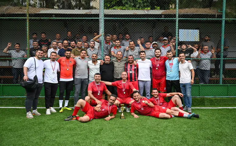 Bornova’da dostluk kazandı