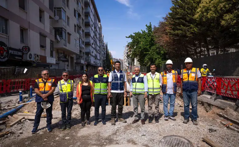 İzmir’de 3 milyar liralık alt yapı dönüşümü sürüyor