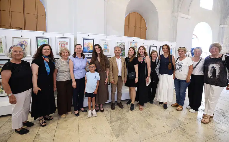 Çeşme Halk Eğitim Merkezi’nden yıl sonu sergisi