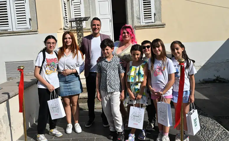Bornova’da çamura şekil veren kursiyerlerden mitolojik esinti