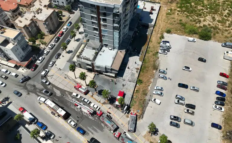 Bornova’da depo yangını dakikalar içinde kontrol altına alındı