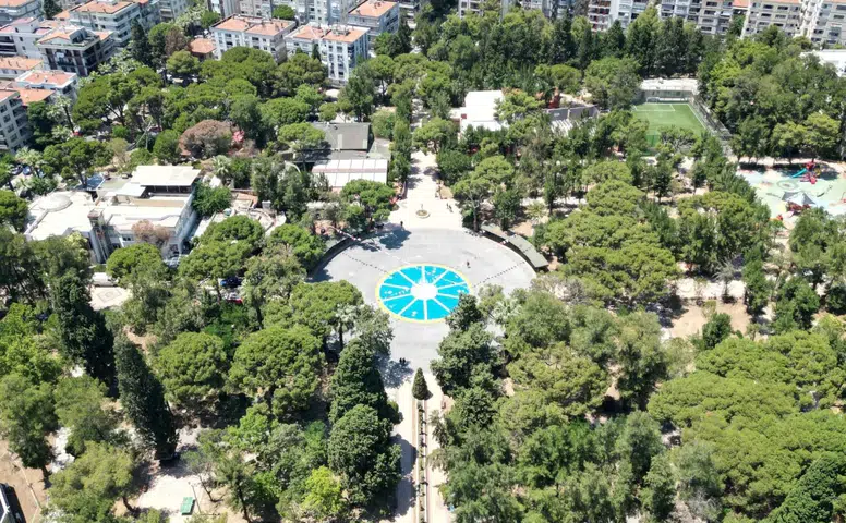 Bornova'daki Büyükpark'taki Kuru Havuz Modern Tasarımla Yenilendi