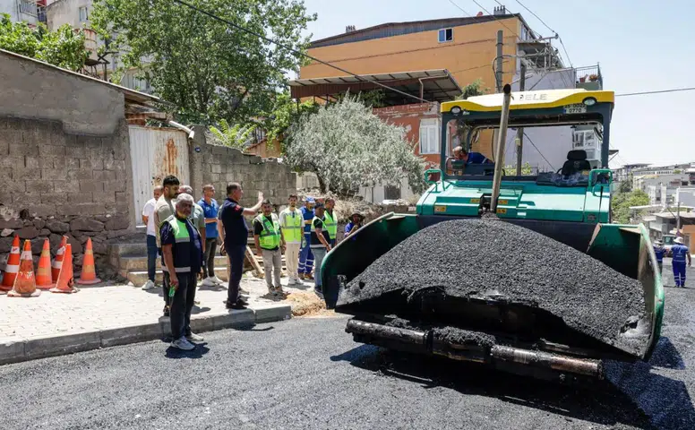 İzmir’in yollarında yoğun çalışma... Tugay sahada inceledi