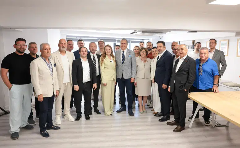 Konak’ta iki Cumhuriyet Kütüphanesi daha hizmete açıldı