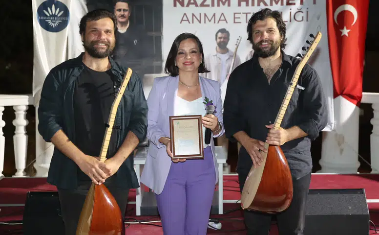 Nazım Hikmet'in Dizeleri Karabağlar’ da Yankılandı