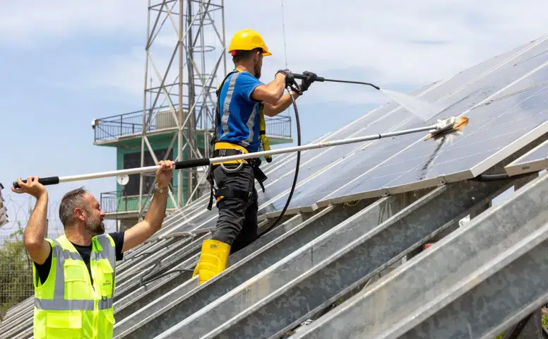 İzmir’in kritik haberleşme altyapısına güneş enerjili güvence