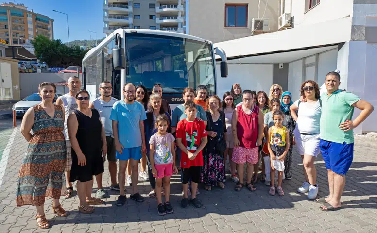 Narlıdere Belediyesi, Özel Gereksinimli Bireyleri Denizle Buluşturdu