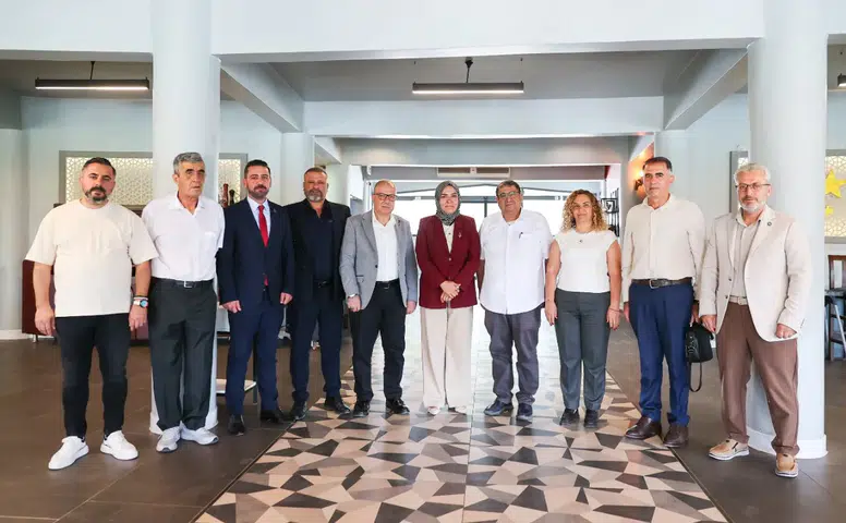 Başkan Vekili Benzer’den siyaset üstü adım