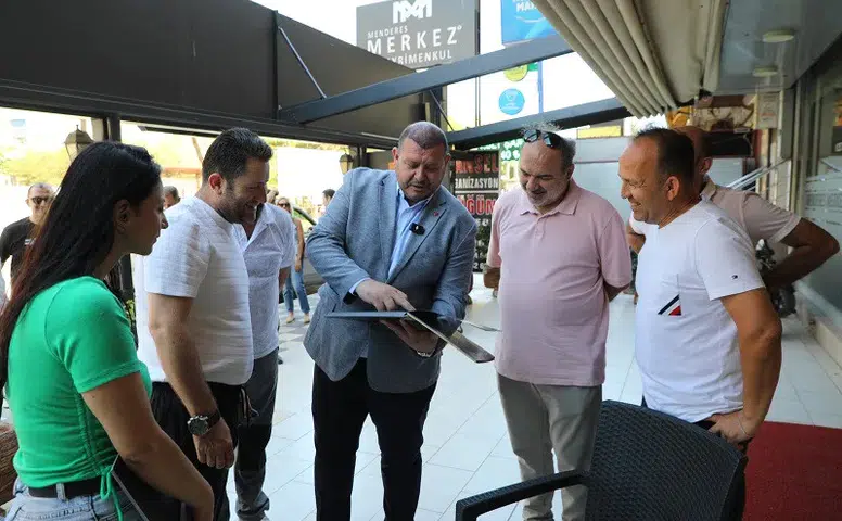 Başkan Çiçek, Menderes'te vatandaşlarla buluşarak hizmet hedeflerini açıkladı
