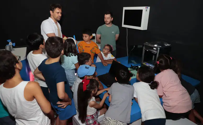 Konak'ta Çocuklar için Ücretsiz Yaz Programı: 3D Tasarım Atölyesi Başlıyor!