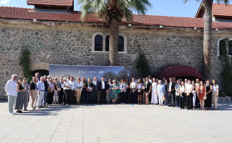 İzmir'de Zeytin Çalıştayı ile sektörel sorunlara çözümler arandı, zeytin kültürü için yeni yol haritası belirlendi