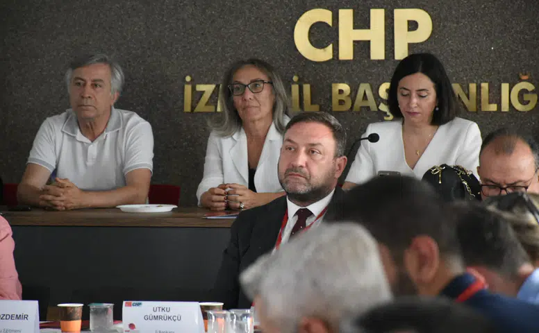 CHP Parti Okulundan İzmir’de Yönetici Eğitimi