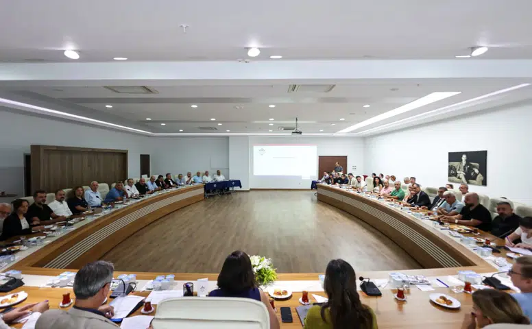 Başkan Kınay: Esnafımızla birlikte Karabağlar’ı güçlendireceğiz