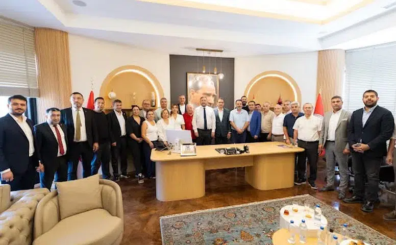 CHP İzmir'den Yiğit ve Uzun'a Destek Ziyareti