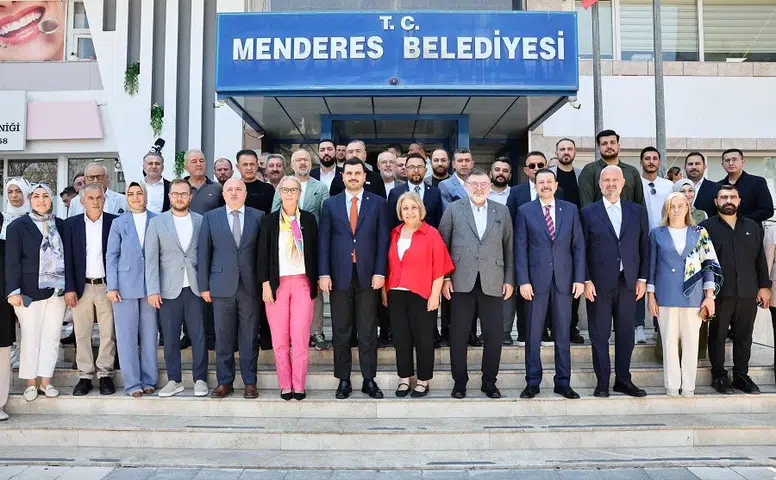 İnan, Menderes Belediyesi'ni Ziyaret Etti: AK Parti Temsilcisi Çalışmaları Yerinde İnceledi