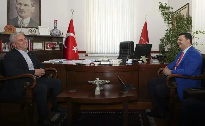 AK Parti'den Bergama Belediyesi'ne 144 milyon TL nakdi kredi desteği