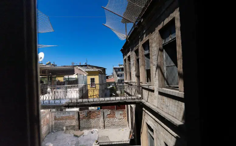 İzmir’in simge yapısı Cihan Palas yeniden hayat buluyor
