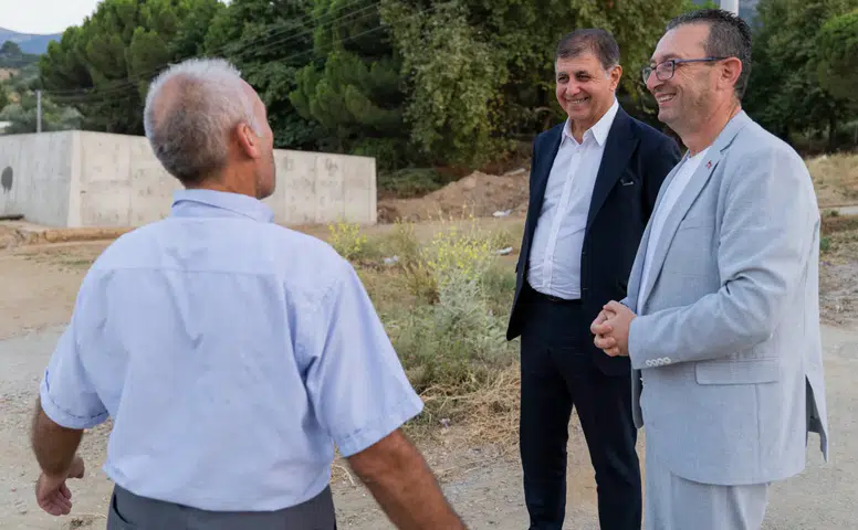 Başkan Tugay sözünü tuttu: Beydağlı çiftçinin 30 yıllık su hasreti sona erdi