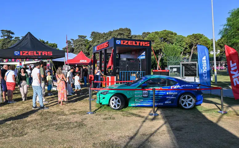 Red Bull Karton Tekne Yarışması fuar coşkusuna renk kattı