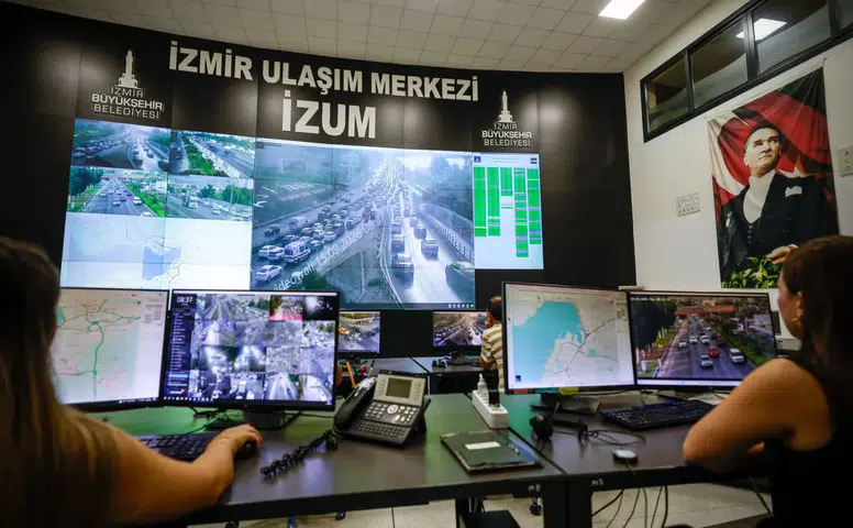 Okul trafiği İZUM’un yakın takibinde