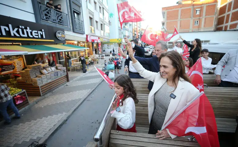 Karşıyaka’da 9 Eylül coşkusu sokaklara taşacak: Bayrağını al gel!
