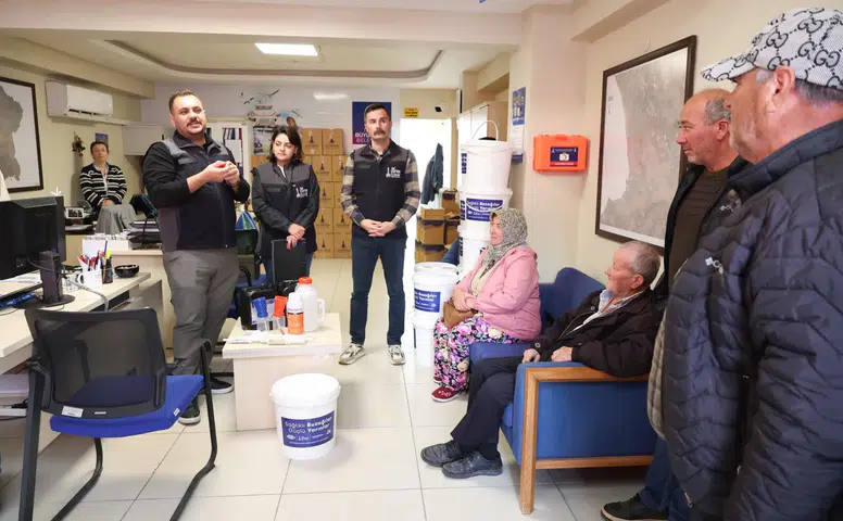 Çocukluk hayalleriyle İzmir tarımına güç oluyorlar